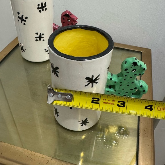 VINTAGE Mugs Black&White Stripe With Dog Handle Signed R Terrell - Picture 11 of 12